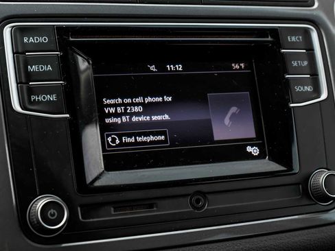 Used 2017 Volkswagen Tiguan S image 26