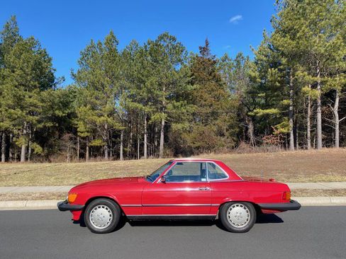 Used 1988 Mercedes-Benz 560 SL image 23