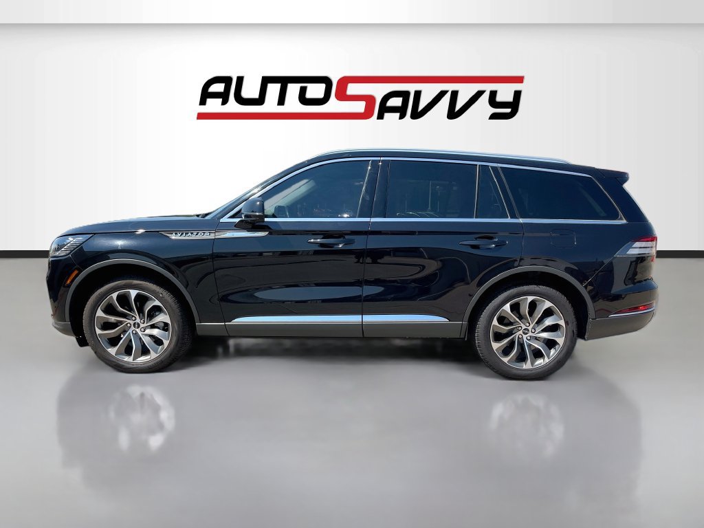Used 2025 Lincoln Aviator AWD image 4