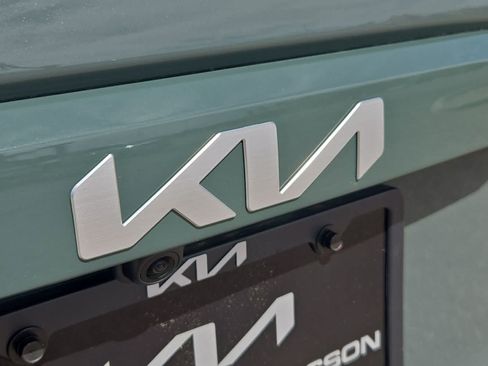 New 2026 Kia Niro EX FWD image 12