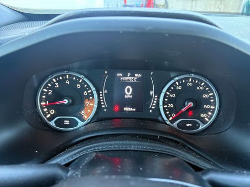 Used 2018 Jeep Renegade Sport w/ Power & Air Group image 14