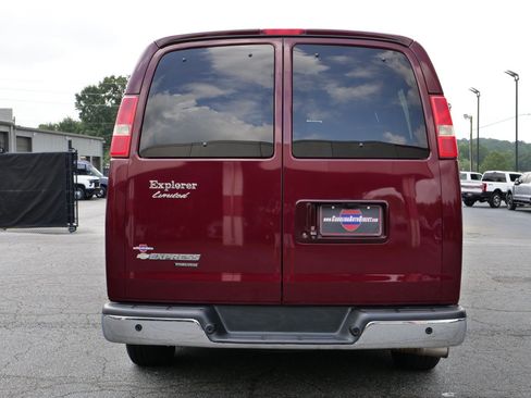 Used 2014 Chevrolet Express 1500 RWD image 8