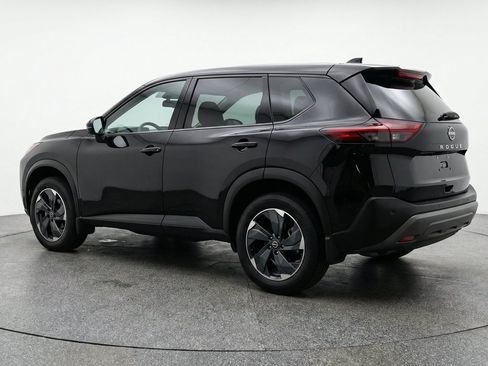Used 2025 Nissan Rogue SV FWD image 6