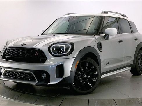 Certified 2024 MINI Cooper Countryman S w/ Premium Package AWD/4WD image 11