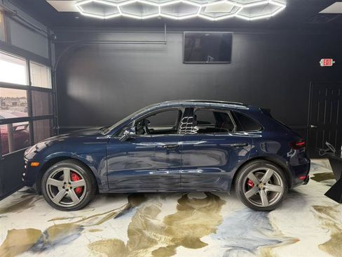 Used 2018 Porsche Macan GTS AWD/4WD image 3