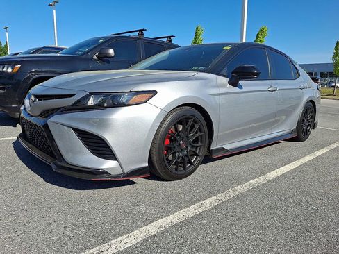 Used 2020 Toyota Camry TRD FWD image 3