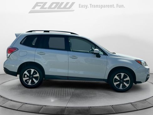Used 2017 Subaru Forester 2.5i Limited AWD/4WD image 10