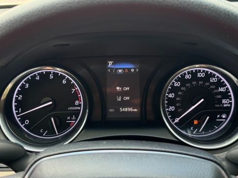 Used 2019 Toyota Camry LE FWD image 17