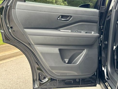 Used 2025 Nissan Pathfinder Rock Creek image 26