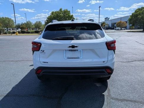 New 2026 Chevrolet Trax LT image 4