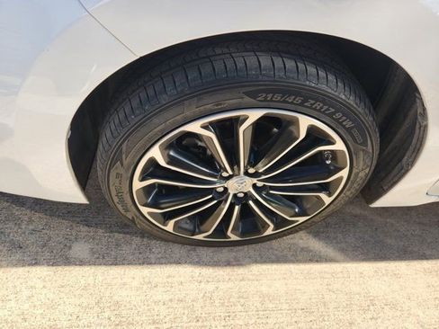 Used 2016 Toyota Corolla S image 7