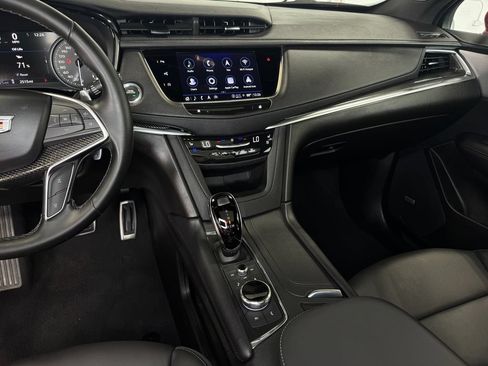 Used 2025 Cadillac XT5 Sportv w/ Technology Package AWD/4WD image 20