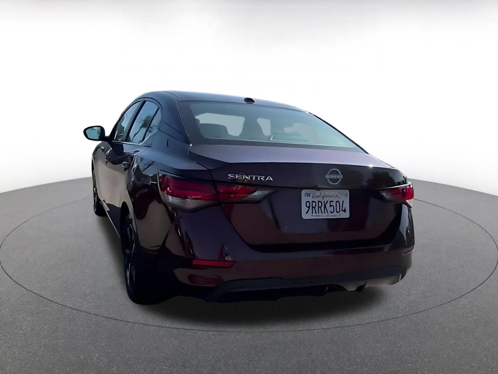 Used 2025 Nissan Sentra SV FWD image 9
