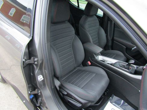 Used 2023 Dodge Hornet GT image 17