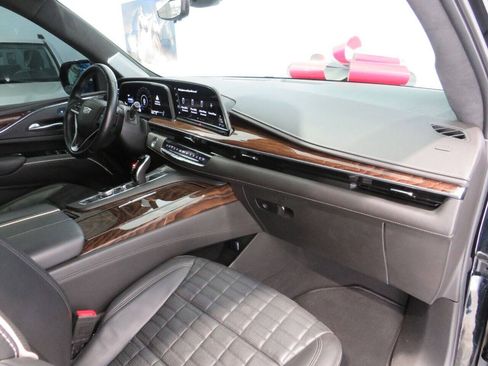 Used 2021 Cadillac Escalade Sport Platinum w/ Heavy-Duty Trailer Package AWD/4WD image 10