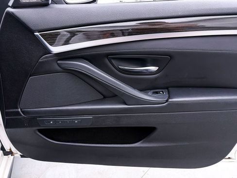 Used 2016 BMW 550i Sedan RWD image 38