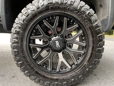 Used 2024 Chevrolet Silverado 3500 LT w/ Midnight Edition AWD/4WD image 47