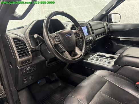 Used 2018 Ford Expedition Max XLT w/ Equipment Group 202A AWD/4WD image 3