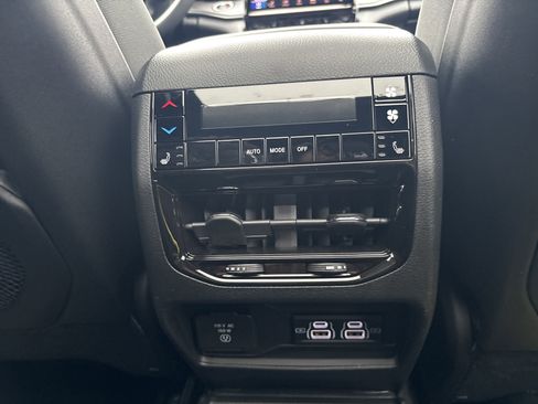 New 2025 Jeep Grand Cherokee L Limited image 20