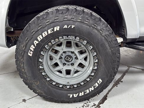 Used 2016 Toyota 4Runner SR5 image 22