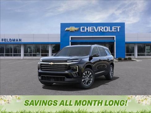 New 2025 Chevrolet Traverse LT w/ Sun and Wheel Package image 8