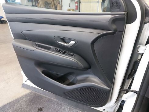 Used 2025 Hyundai Tucson SE AWD/4WD image 26