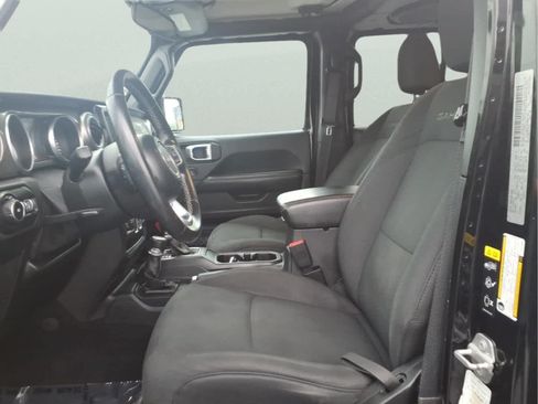 Used 2020 Jeep Wrangler Unlimited Sahara AWD/4WD image 15