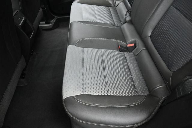 Used 2025 Chevrolet Trax LT FWD image 21