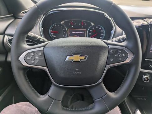 Used 2023 Chevrolet Traverse LT AWD/4WD image 20