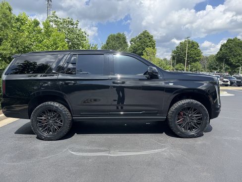 Used 2025 Cadillac Escalade Sport w/ Touring Package AWD/4WD image 5