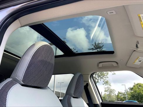 Certified 2025 MINI Cooper Countryman S w/ Comfort Package Max image 23