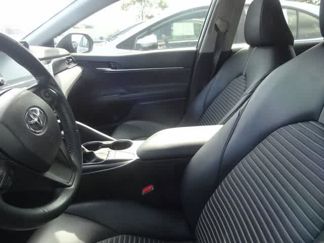 Used 2023 Toyota Camry SE FWD image 7