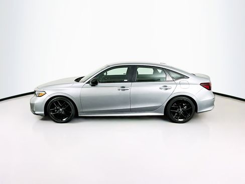 Used 2025 Honda Civic Sport image 4