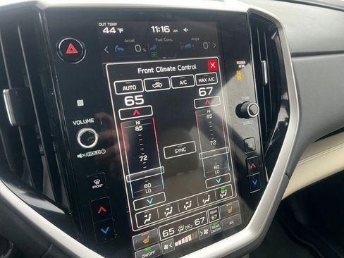 Used 2023 Subaru Ascent Limited image 34