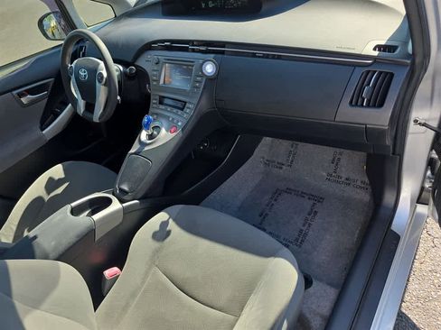 Used 2013 Toyota Prius Two FWD image 10