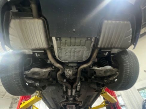 Used 2019 Jaguar F-PACE S image 32