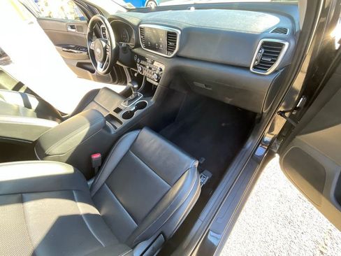 Used 2022 Kia Sportage EX image 30