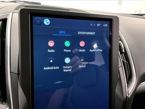 Used 2024 Ford Edge Titanium image 32