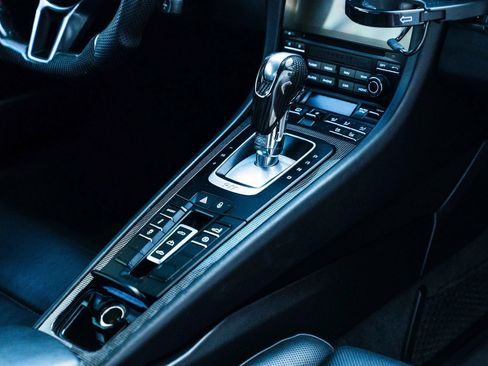 Used 2018 Porsche 911 Carrera image 40
