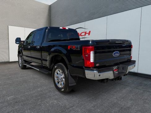 Used 2017 Ford F250 Lariat w/ Lariat Ultimate Package AWD/4WD image 11
