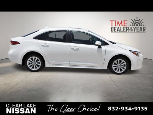 Used 2024 Toyota Corolla XLE FWD image 8