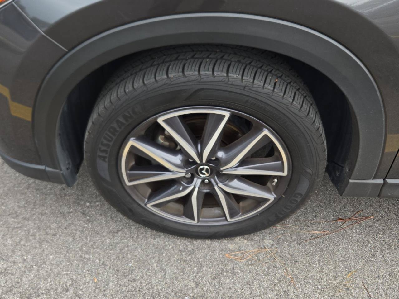 Used 2018 MAZDA CX-5 Touring w/ Preferred Equipment Package FWD image 15