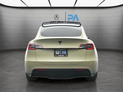 Used 2021 Tesla Model Y Long Range image 28