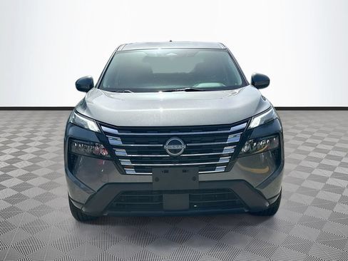 Used 2024 Nissan Rogue SV FWD image 2