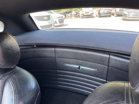 Used 2004 Ford Thunderbird Deluxe image 9