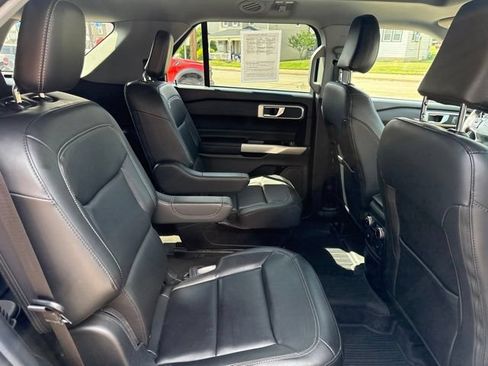 Certified 2023 Ford Explorer XLT w/ Equipment Group 202A AWD/4WD image 37