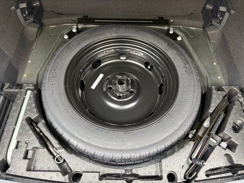 Used 2022 Volkswagen Tiguan SE R-Line image 30