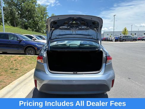 Used 2024 Toyota Corolla LE FWD image 11