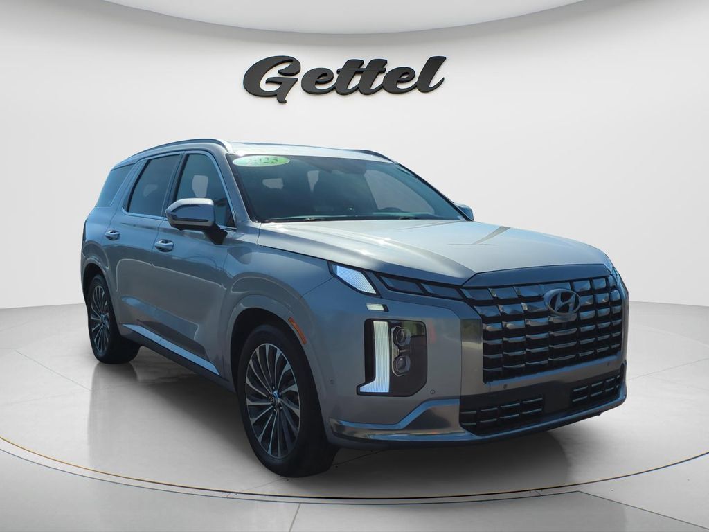 Certified 2025 Hyundai Palisade Calligraphy AWD/4WD image 3