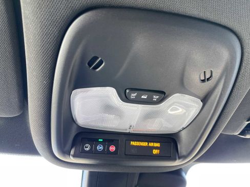 Used 2025 Chevrolet TrailBlazer ACTIV w/ Convenience Package image 29